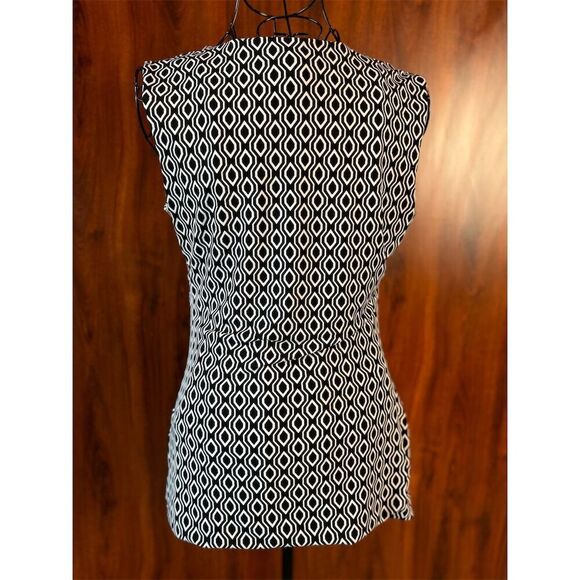 White House Black Market Sleeveless Faux Wrap Top Black Geometric Size S - Picture 5 of 9